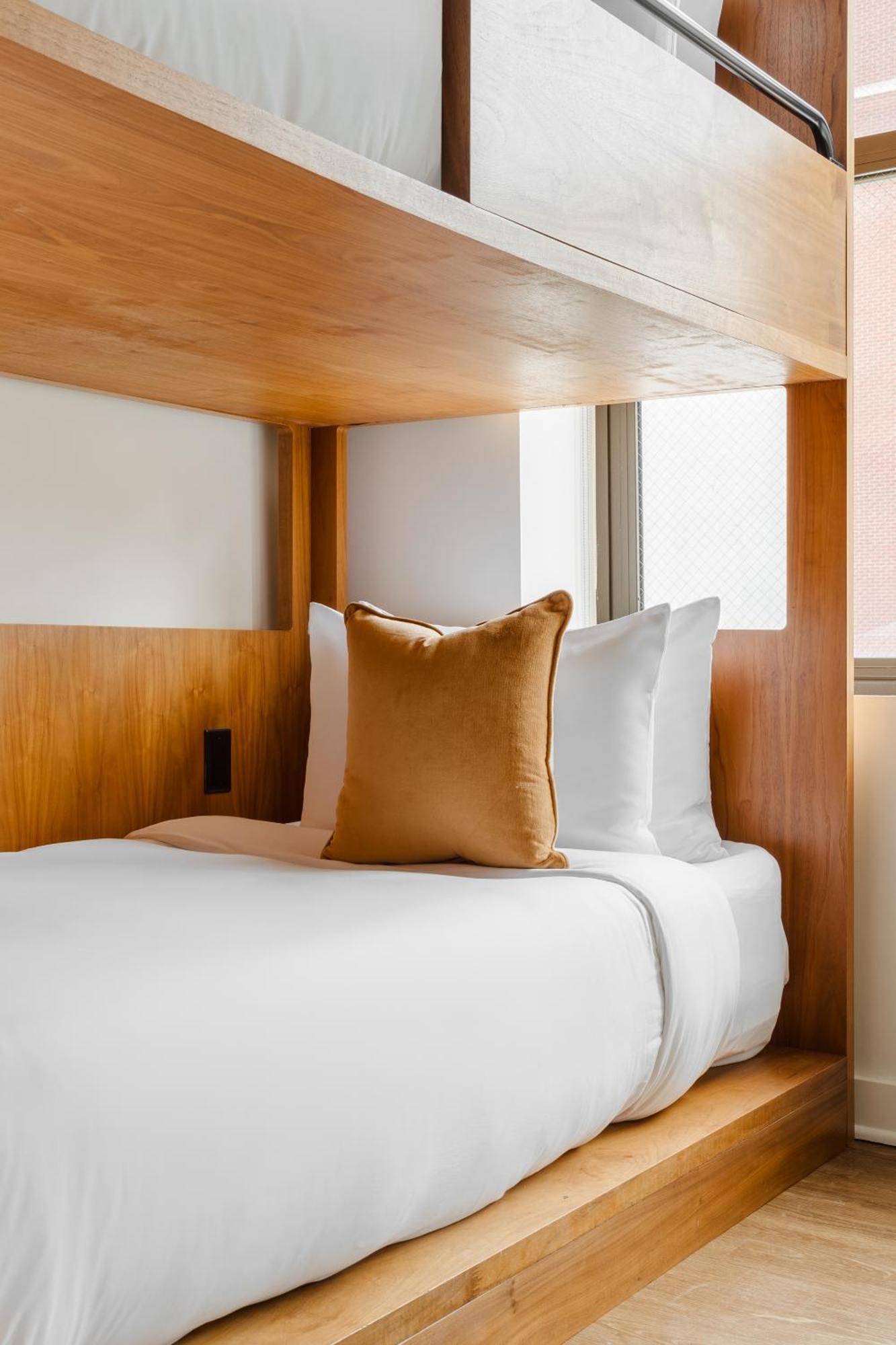 Found Hotel Chicago River North Ngoại thất bức ảnh