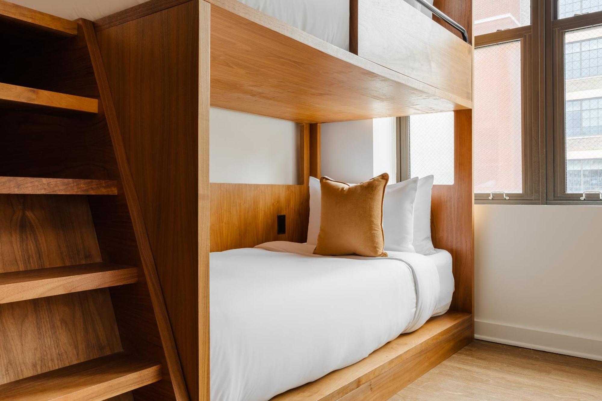 Found Hotel Chicago River North Ngoại thất bức ảnh