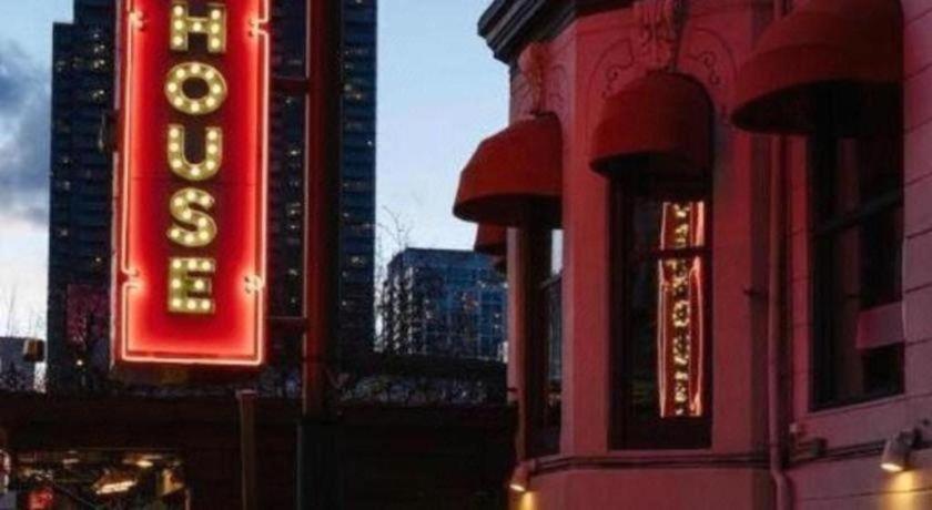 Found Hotel Chicago River North Ngoại thất bức ảnh